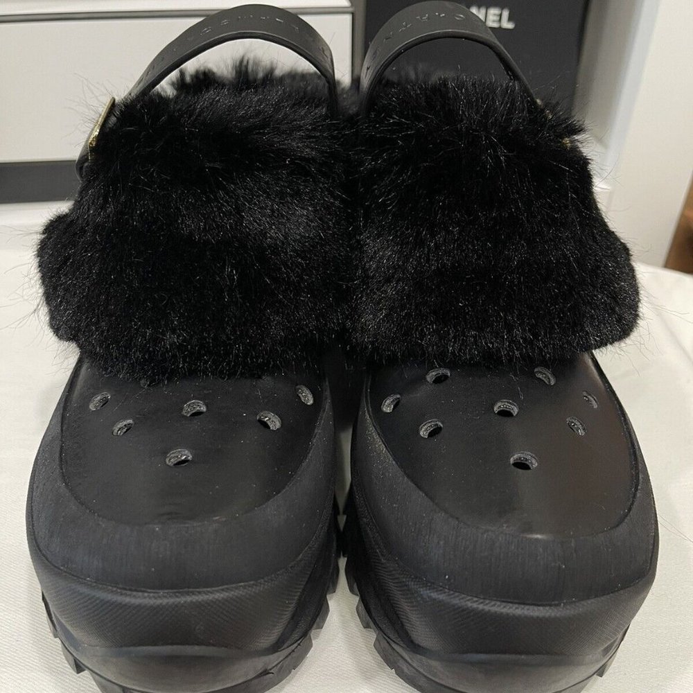 Stella McCartney Womens Trace Patent Leather Lug Sole Clogs Shoes